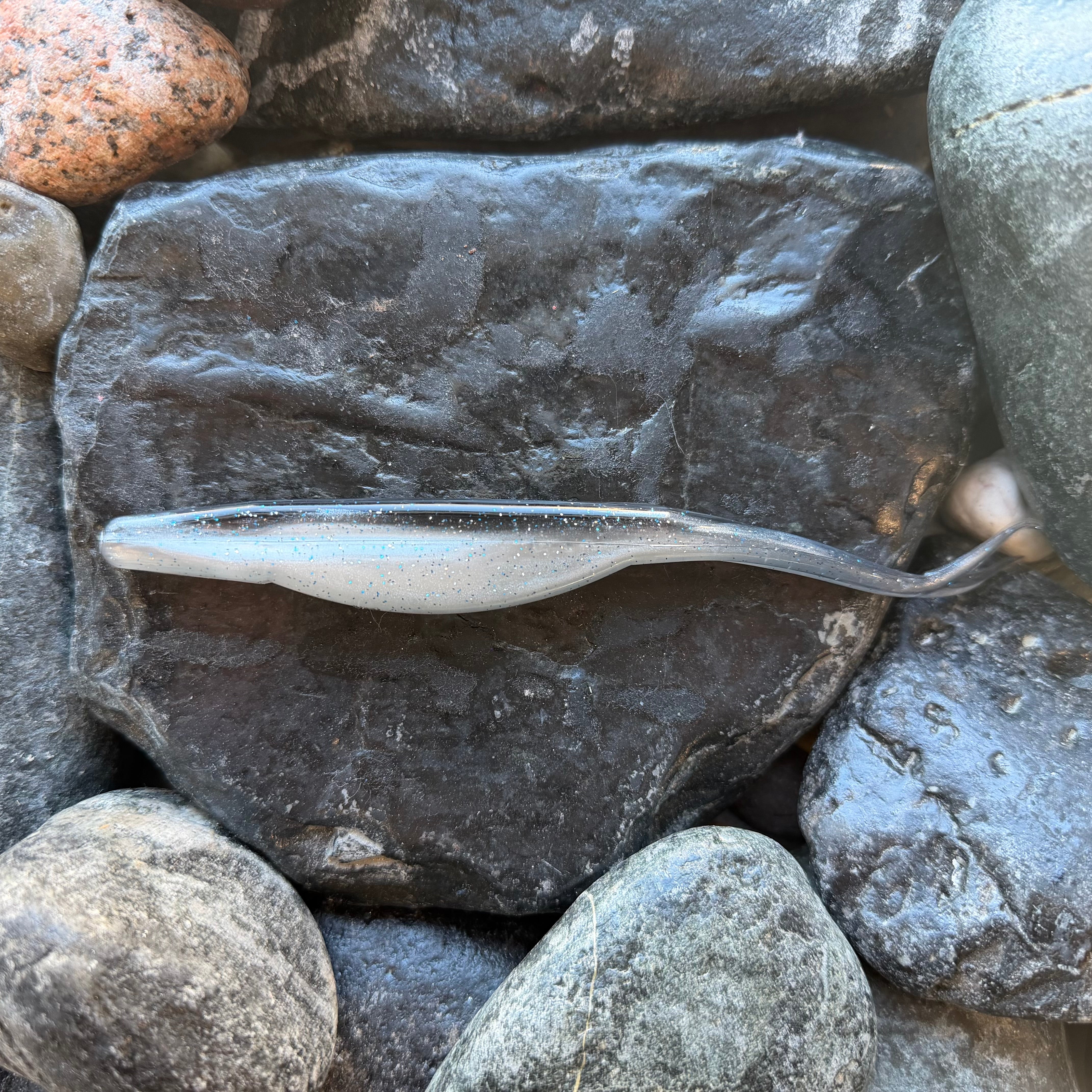 Zoom Super Magnum Fluke 7" Smokin Shad