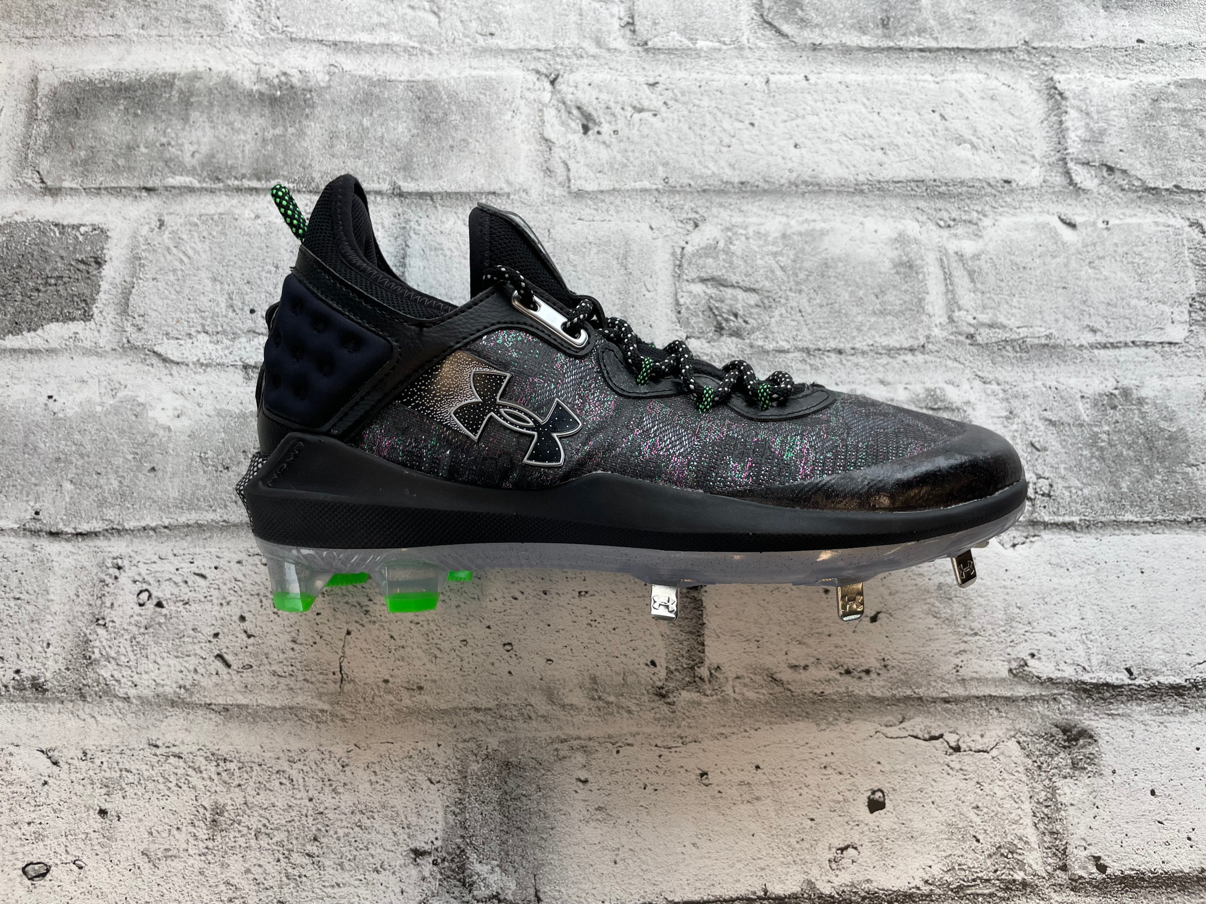 Baseball UA Harper 8 Low ST Cleats