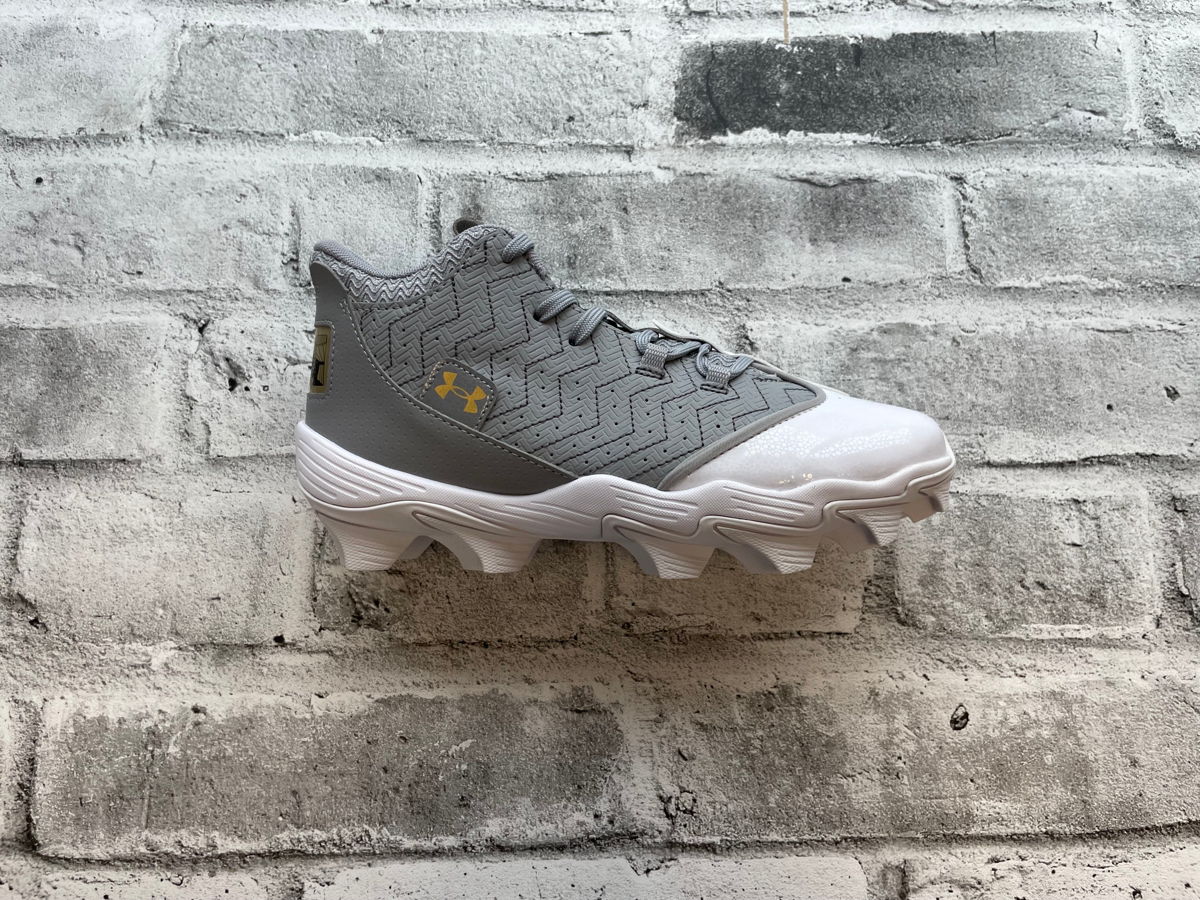 Baseball UA Harper 9 RM JR Cleats