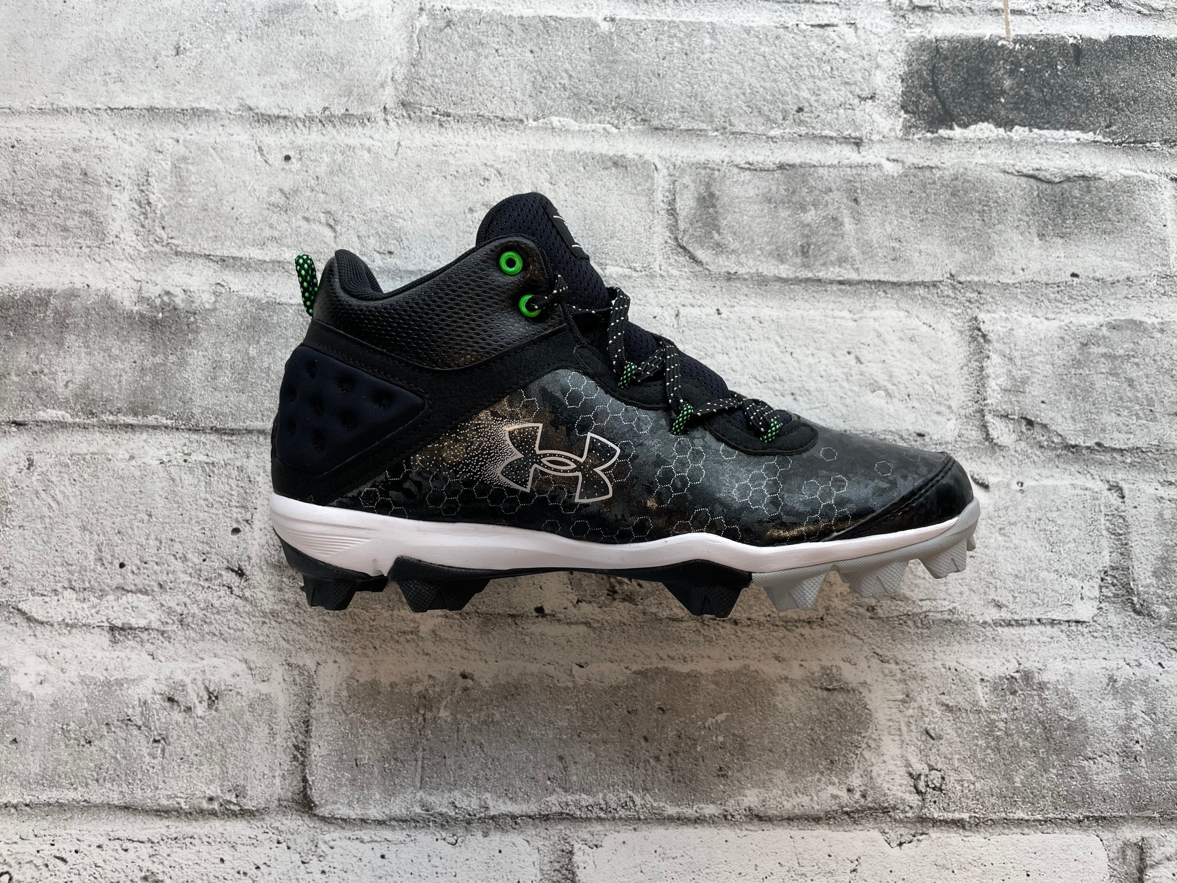 Baseball UA Harper 8 MID RM Cleats