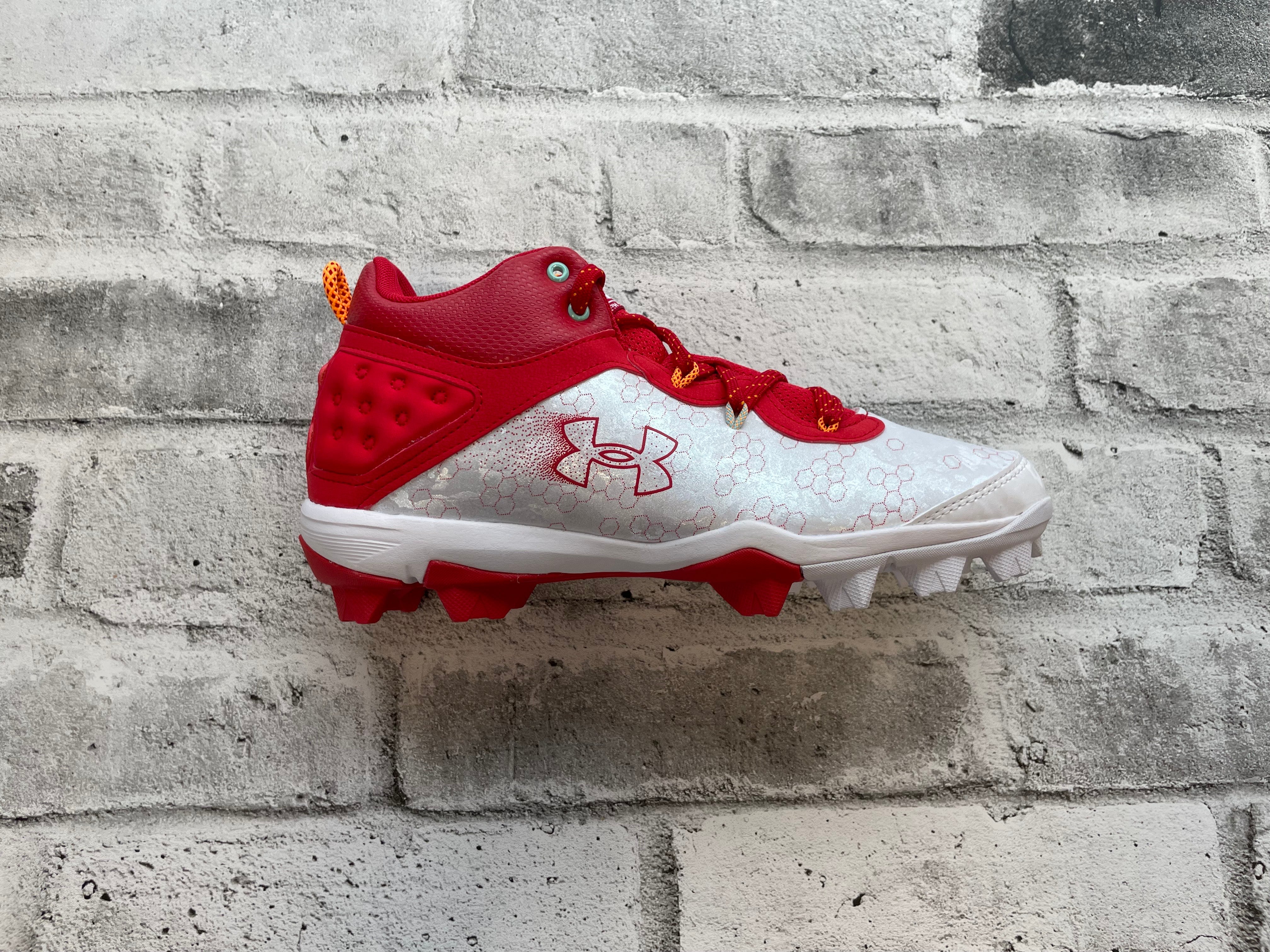 Baseball UA Harper 8 MID RM JR Cleats